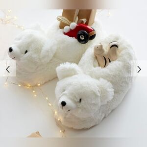 Pottery Barn Cozy White Bear Slippers NWOT